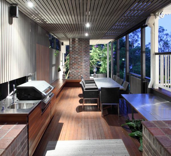 St Lucia Queenslander Outdoor Living